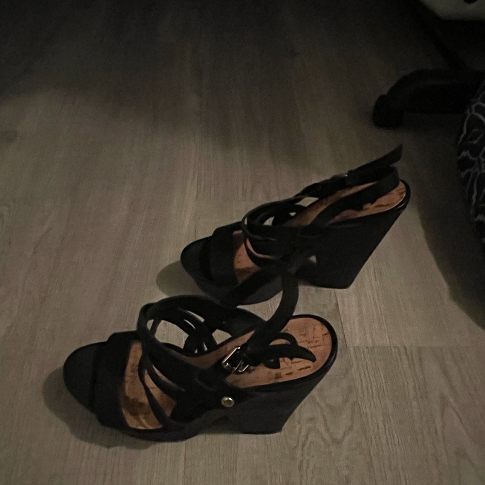 Guess open toe high heels! Size 6 women’s! Bought and never worn!